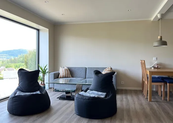 Valley House *